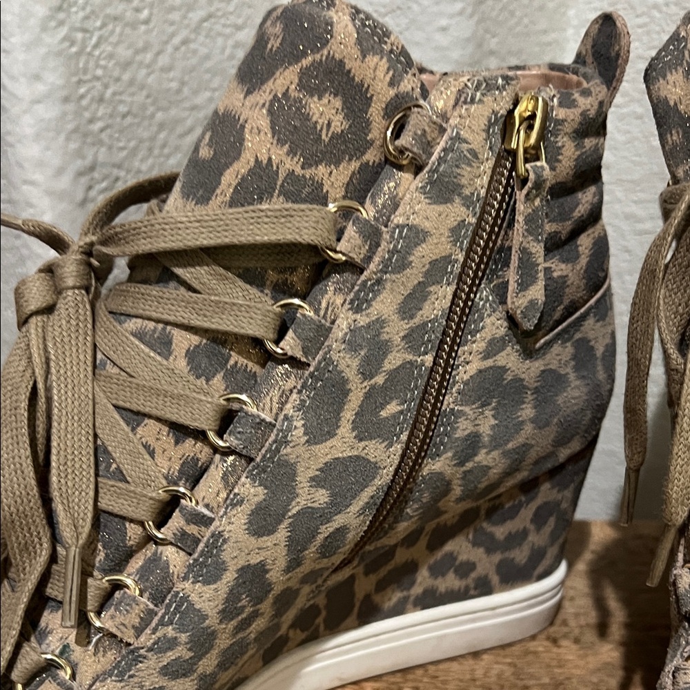 L. Paolo Leopard Print Wedge Sneakers - Picture 3 of 11